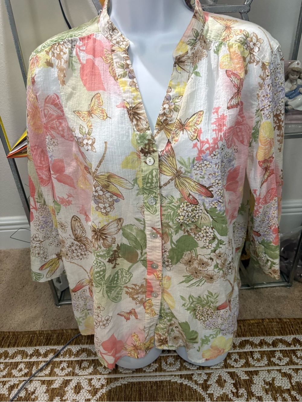 Alfred Dunner Womens 3/4 sleeve botton blouse pink green butterflies size 14 - Picture 6 of 6